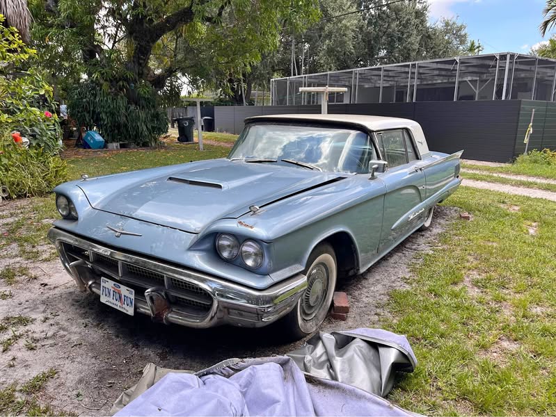 1960 Ford Thunderbird - Coupe 2D