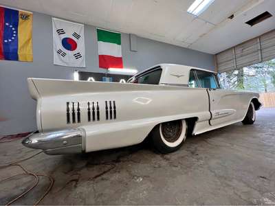 1960 Ford Thunderbird