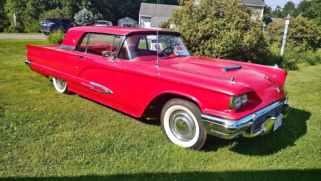 1959 Ford Thunderbird