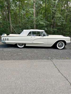 1960 Ford Thunderbird - Convertible 2D