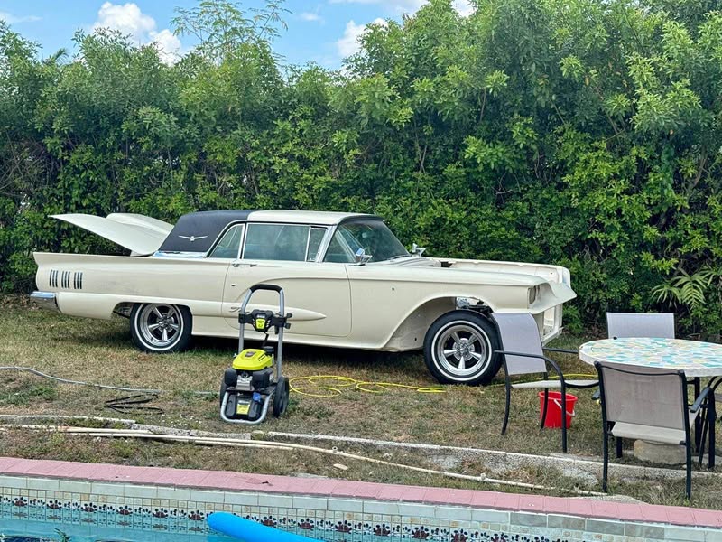 1960 Ford Thunderbird