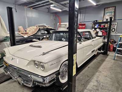 1958 Ford Thunderbird
