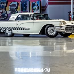 1960 Ford Thunderbird Coupe 2D
