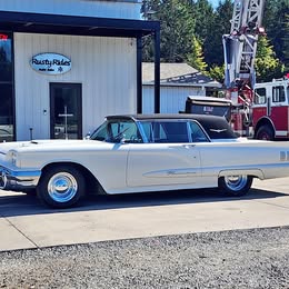 1960 Ford THUNDERBIRD ** 2 DOOR ** HARDTOP