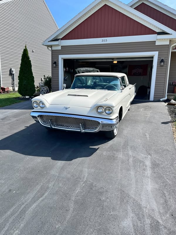 1958 Ford Thunderbird