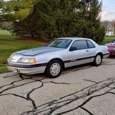1988 Ford Thunderbird Sport Coupe 2D