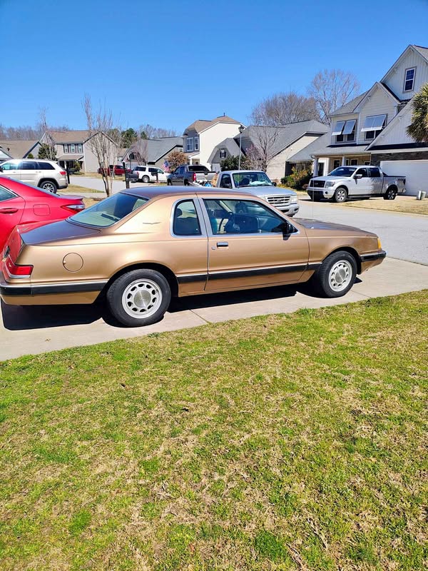 1985 Ford Thunderbird - Coupe 2D