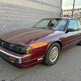 1989 Oldsmobile Toronado Trofeo Coupe 2D