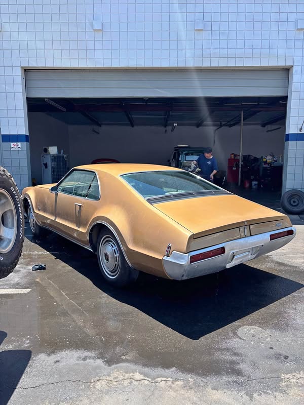 1968 Oldsmobile Toronado - Coupe 2D