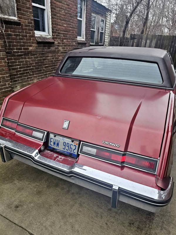 1985 Oldsmobile Toronado - Trofeo Coupe 2D