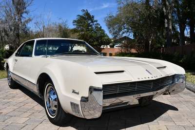 1966 Oldsmobile Toronado 435 v-8 loaded A/C Power Steering,...