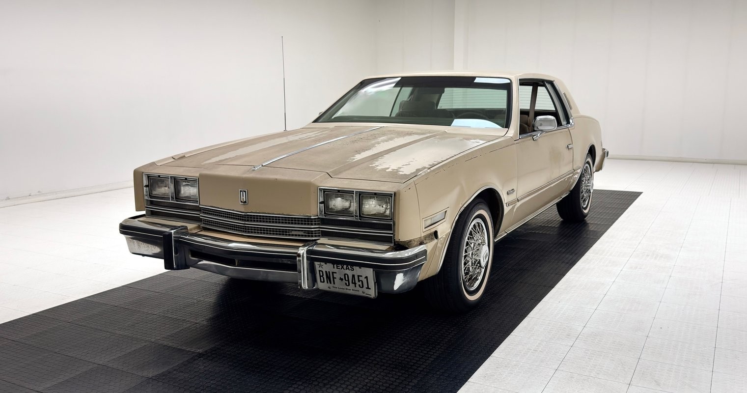1985 Oldsmobile Toronado Brougham 2 Door Hardtop