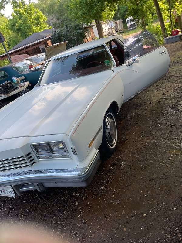 1977 Oldsmobile Toronado - Coupe 2D
