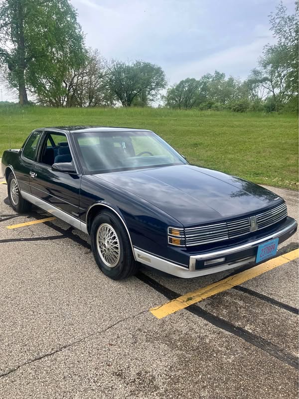 1988 Oldsmobile Toronado - Coupe 2D