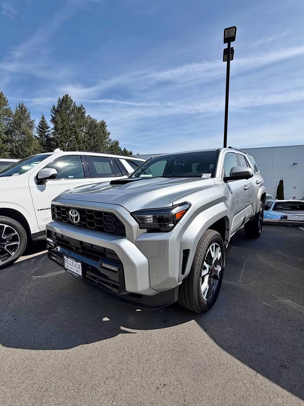 2025 Toyota 4Runner - SR5 Sport Utility 4D