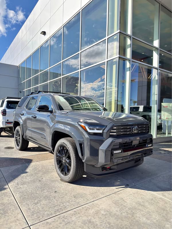 2026 Toyota 4Runner - Platinum