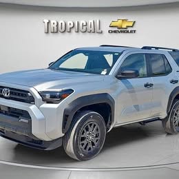 2025 Toyota 4runner sr5 4wd \u2014 11k miles, 1 owner
