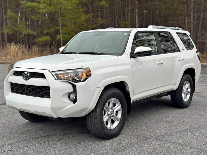 2017 Toyota 4Runner - SR5 Sport Utility 2D