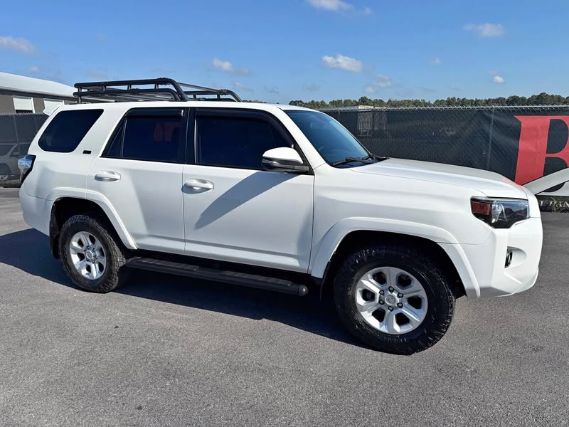 2015 Toyota 4Runner - SR5 Sport Utility 4D