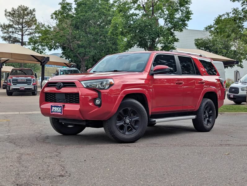 2022 Toyota 4Runner - SR5 Sport Utility 4D