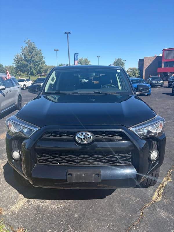 2017 Toyota 4Runner - SR5 Premium Sport Utility 4D