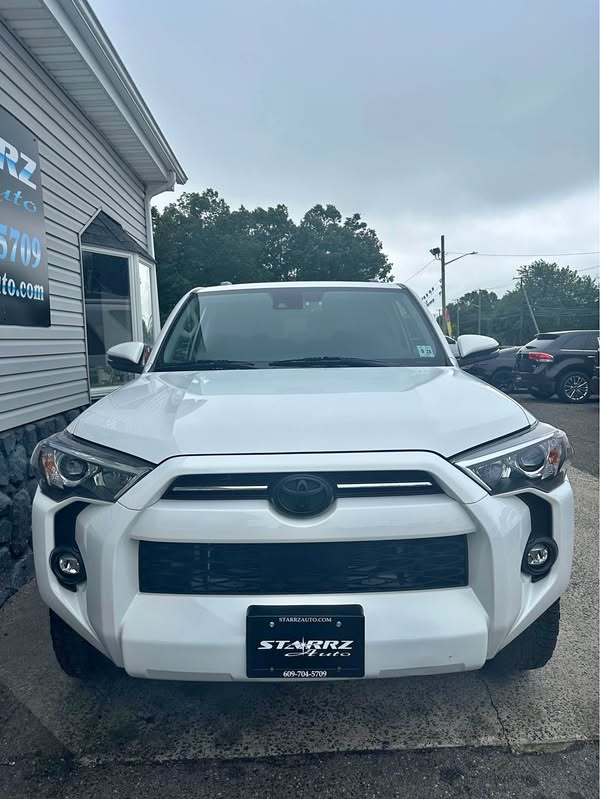 2023 Toyota 4Runner - SR5 Premium Sport Utility 4D