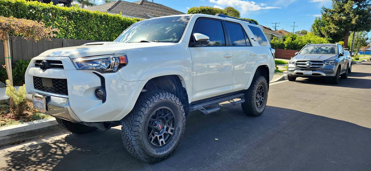 2021 Toyota 4Runner - TRD Off-Road Premium Sport Utility 4D