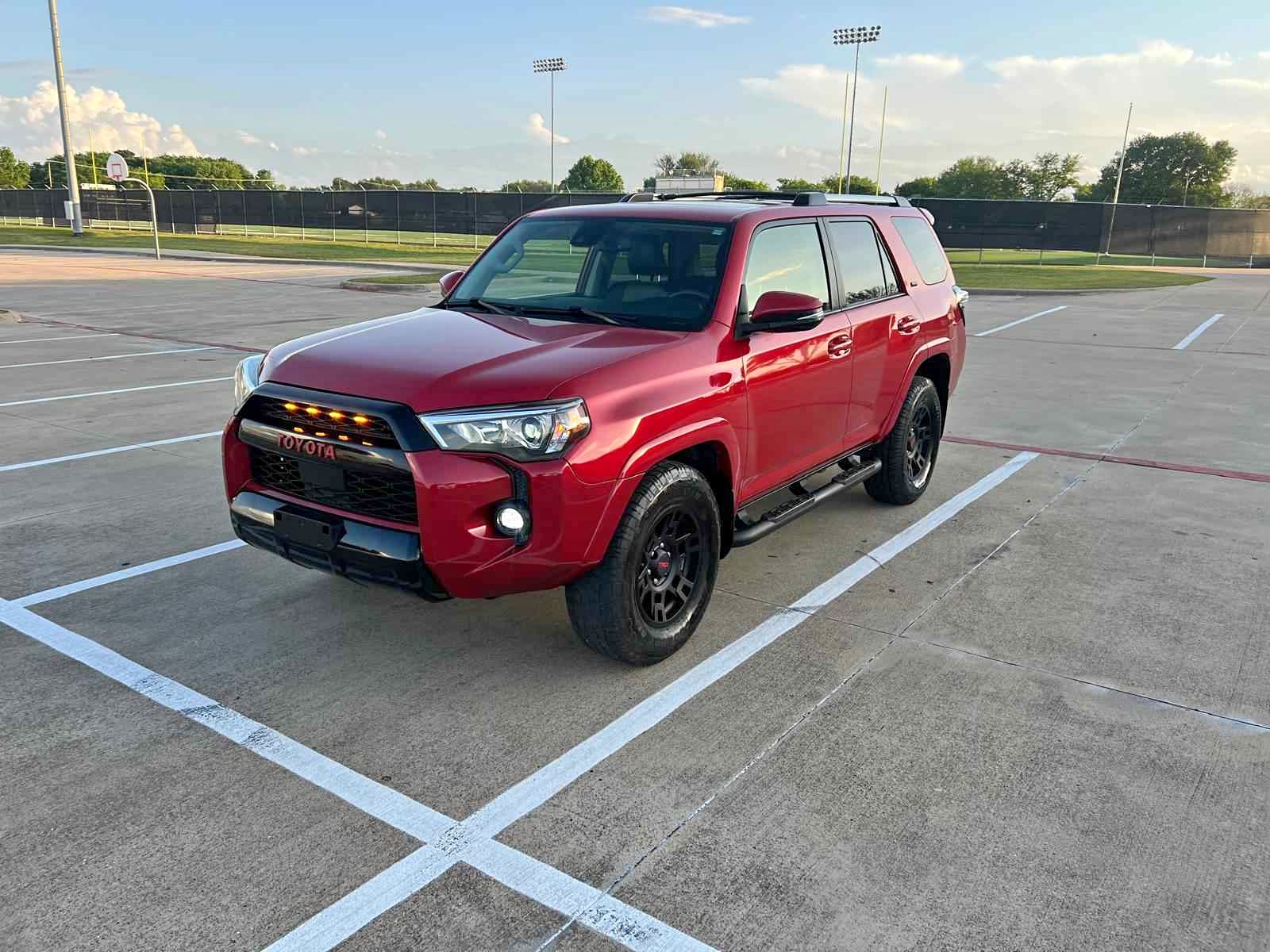 2022 Toyota 4Runner - SR5 Sport Utility 4D