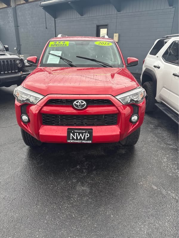 2018 Toyota 4Runner - SR5 Sport Utility 4D
