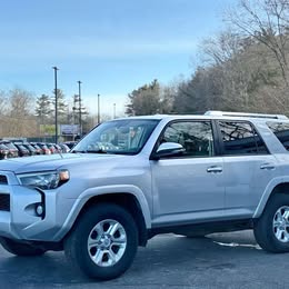 2018 Toyota 4Runner - SR5 Premium Sport Utility 4D