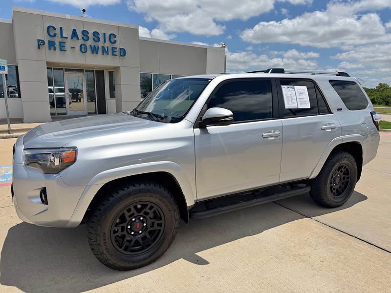 2023 Toyota 4Runner - SR5 Sport Utility 4D