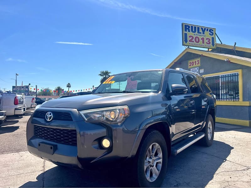 2017 Toyota 4Runner - SR5 Premium Sport Utility 4D