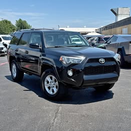 2019 Toyota 4Runner - SR5 Sport Utility 2D