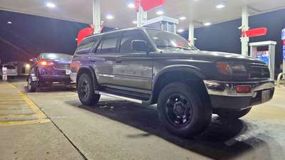 2018 Toyota 4Runner - Limited Sport Utility 4D