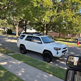 2016 Toyota 4Runner - Trail Premium Sport Utility 4D