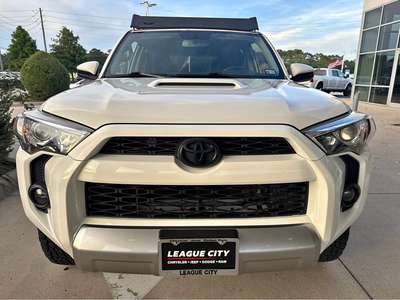 2017 Toyota 4Runner - TRD Off-Road Sport Utility 4D