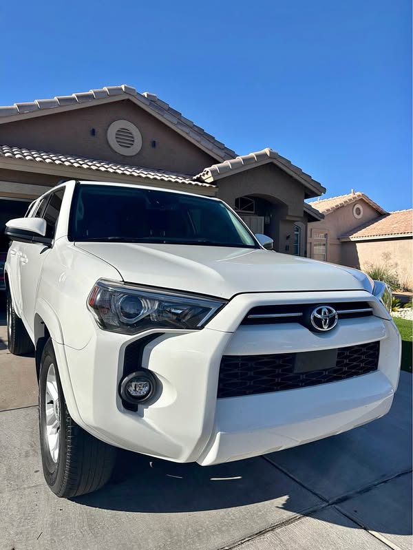 2022 Toyota 4Runner - SR5 Sport Utility 4D