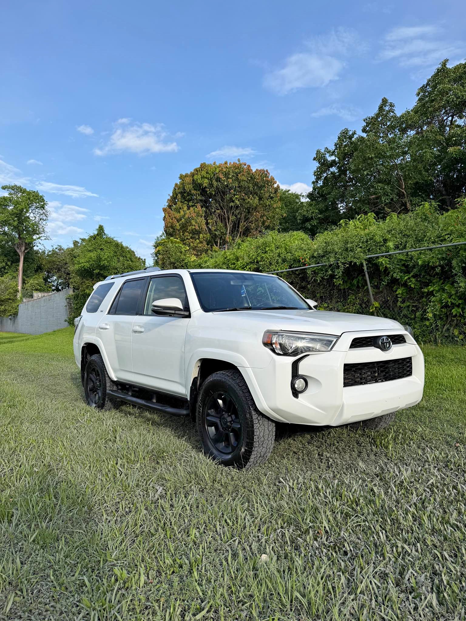 2018 Toyota 4Runner - SR5 Sport Utility 4D