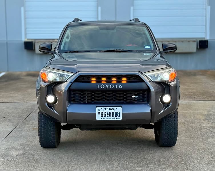 2015 Toyota 4Runner - SR5 Sport Utility 2D