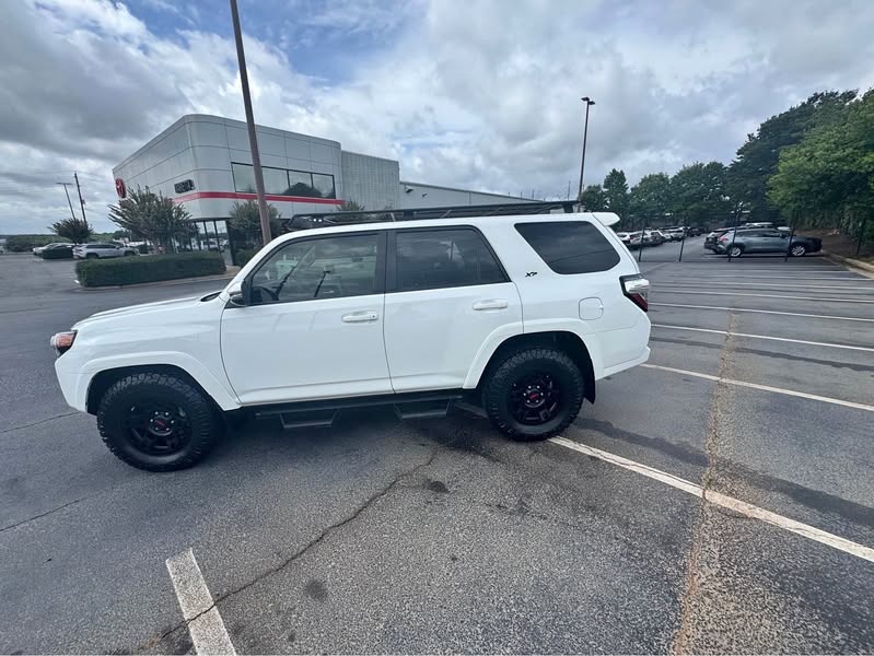 2022 Toyota 4Runner - SR5 Premium Sport Utility 4D