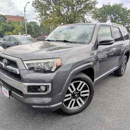 2014 Toyota 4Runner - SR5 Sport Utility 4D