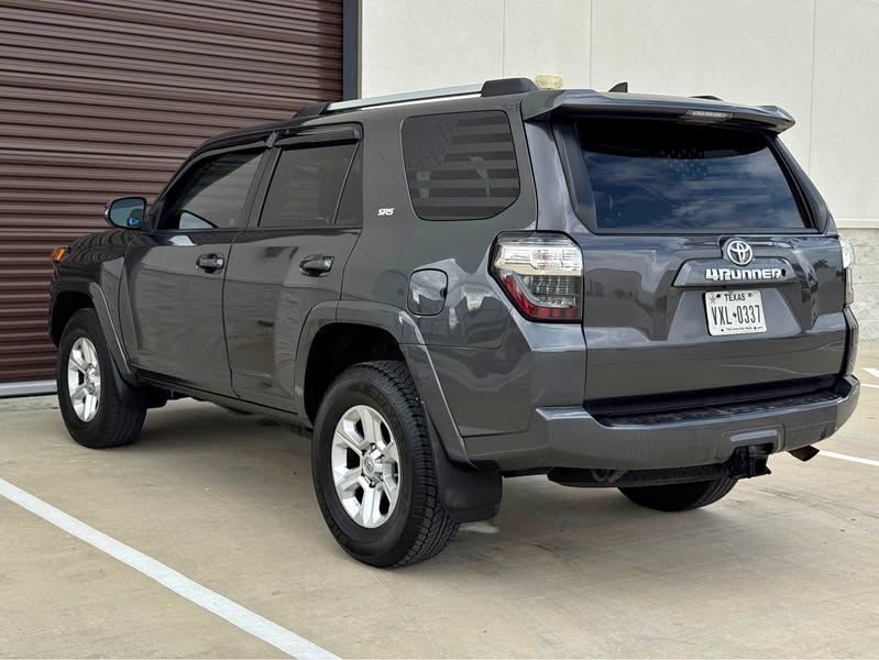 2019 Toyota 4Runner - SR5 Premium Sport Utility 4D
