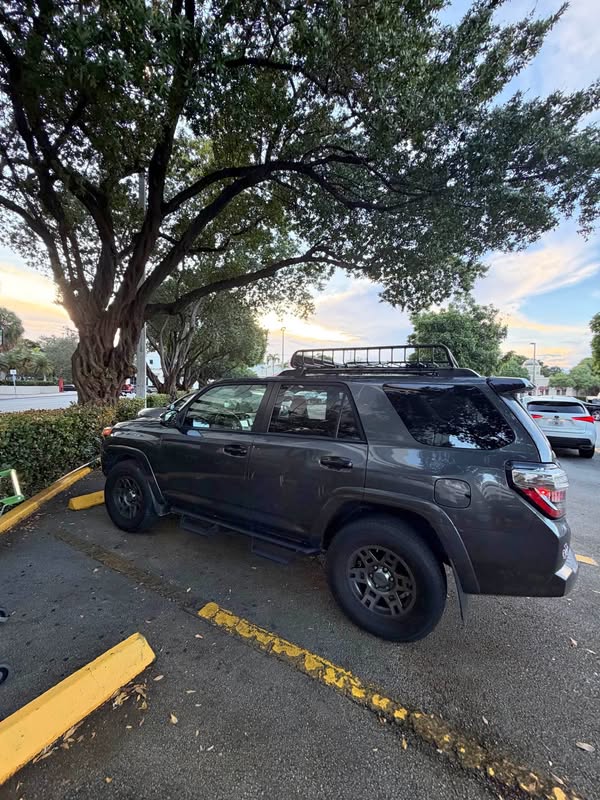 2020 Toyota 4Runner - Venture Sport Utility 4D