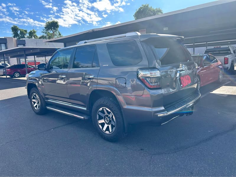 2014 Toyota 4Runner - SR5 Sport Utility 4D