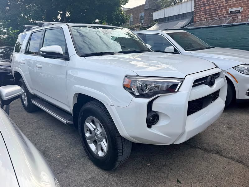 2024 Toyota 4Runner - SR5 Premium Sport Utility 4D