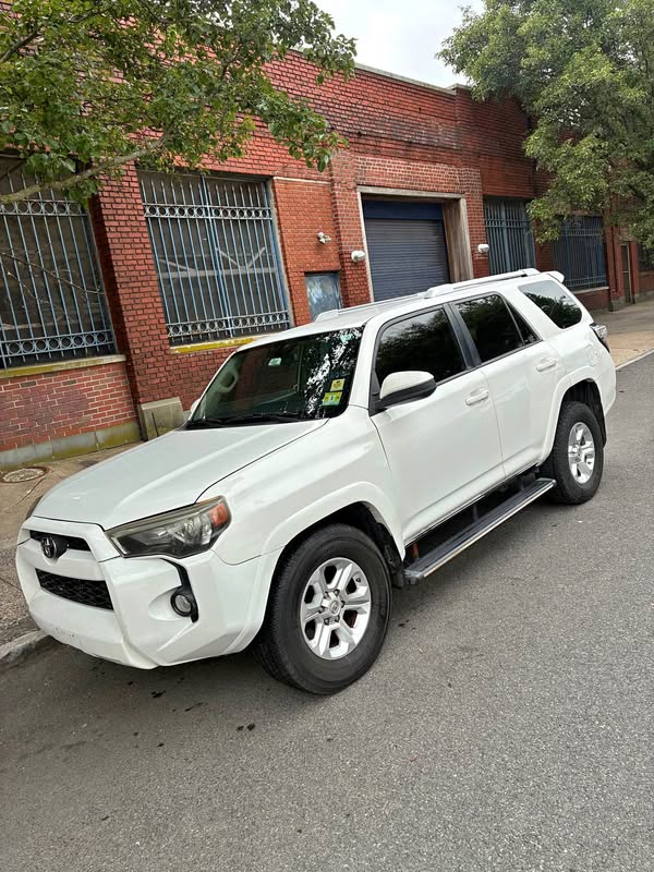2014 Toyota 4Runner - SR5 Premium Sport Utility 4D