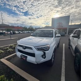 2024 Toyota 4Runner - SR5 Sport Utility 2D