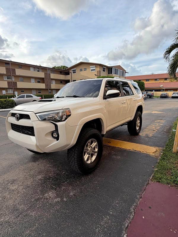 2015 Toyota 4Runner - SR5 Premium Sport Utility 4D