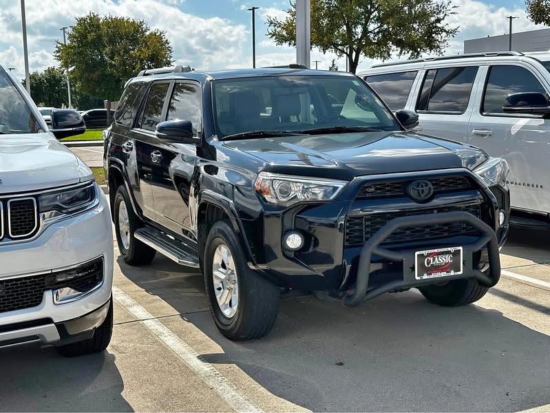 2019 Toyota 4Runner - SR5 Premium Sport Utility 4D