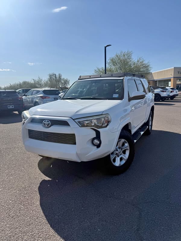 2017 Toyota 4Runner - SR5 Sport Utility 4D